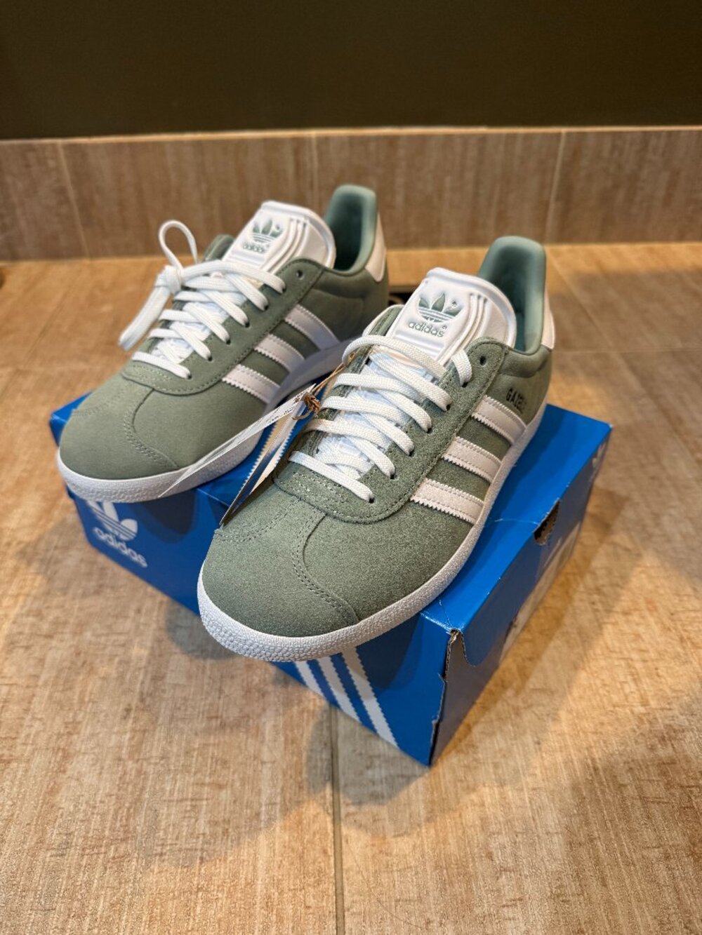 Adidas Gazelle W IG5790 Originals – US 7 (NWT)